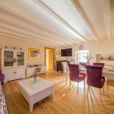 Villa Martina Komiza Luaran gambar