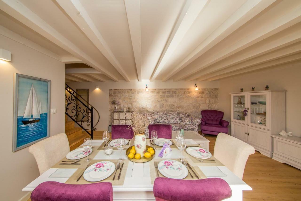 Villa Martina Komiza Luaran gambar