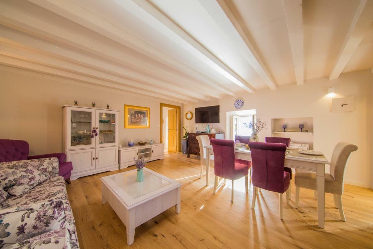 Villa Martina Komiza Luaran gambar